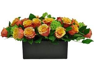Centerpiece of Roses - Click Image to Close