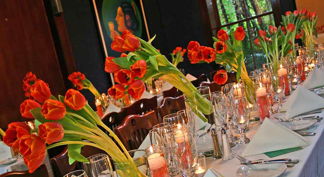 Flower Shop with Elegant Style